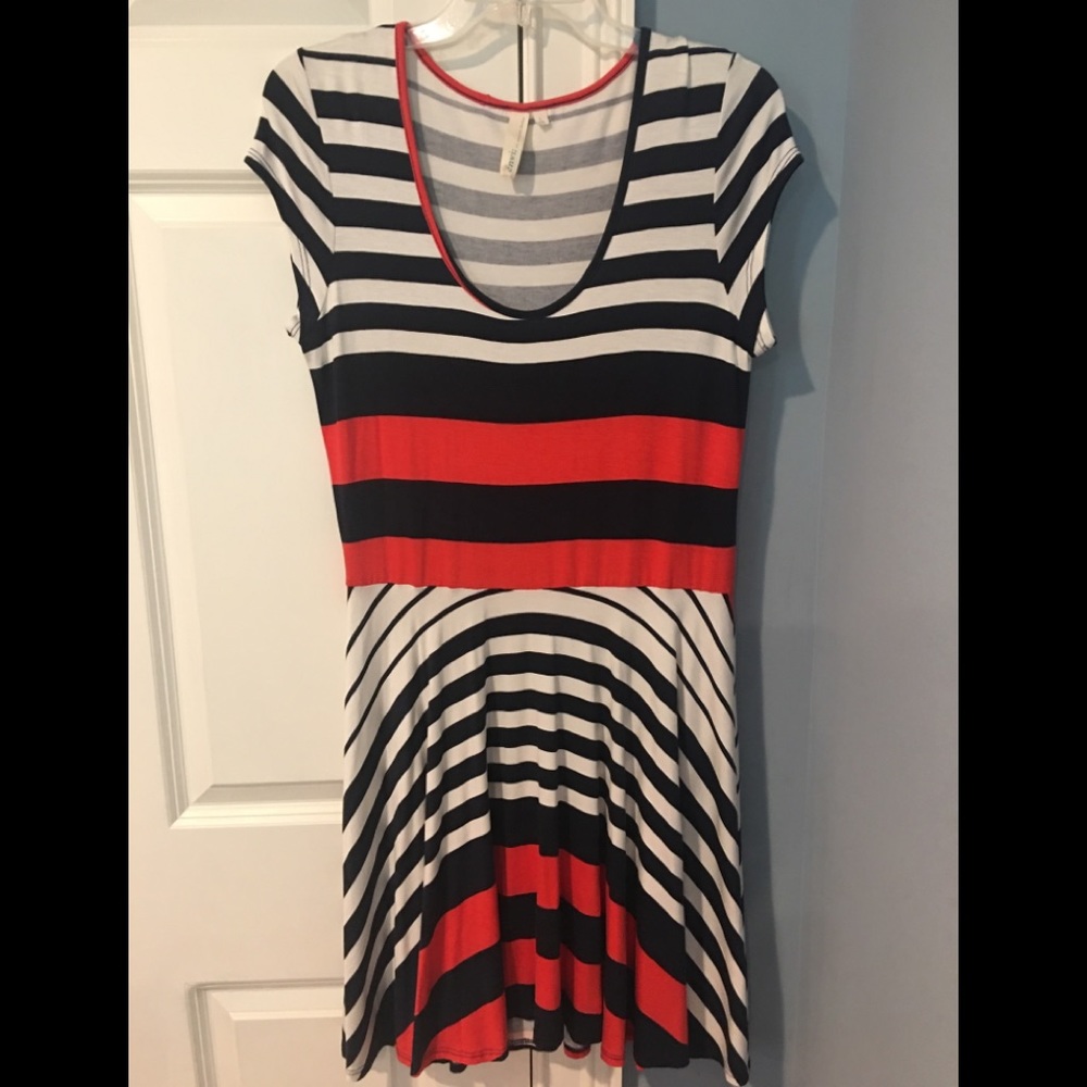 Women’s dress
